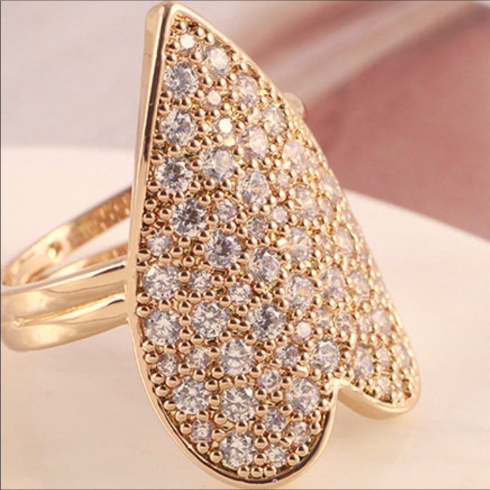 Sold out spade sparkly crystal heart Ring size 8